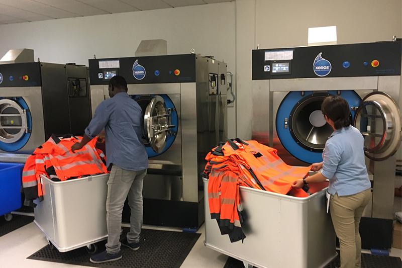 Blanchisserie.  Notre-Dame de Paris : Georges choisi pour l’entretien du workwear